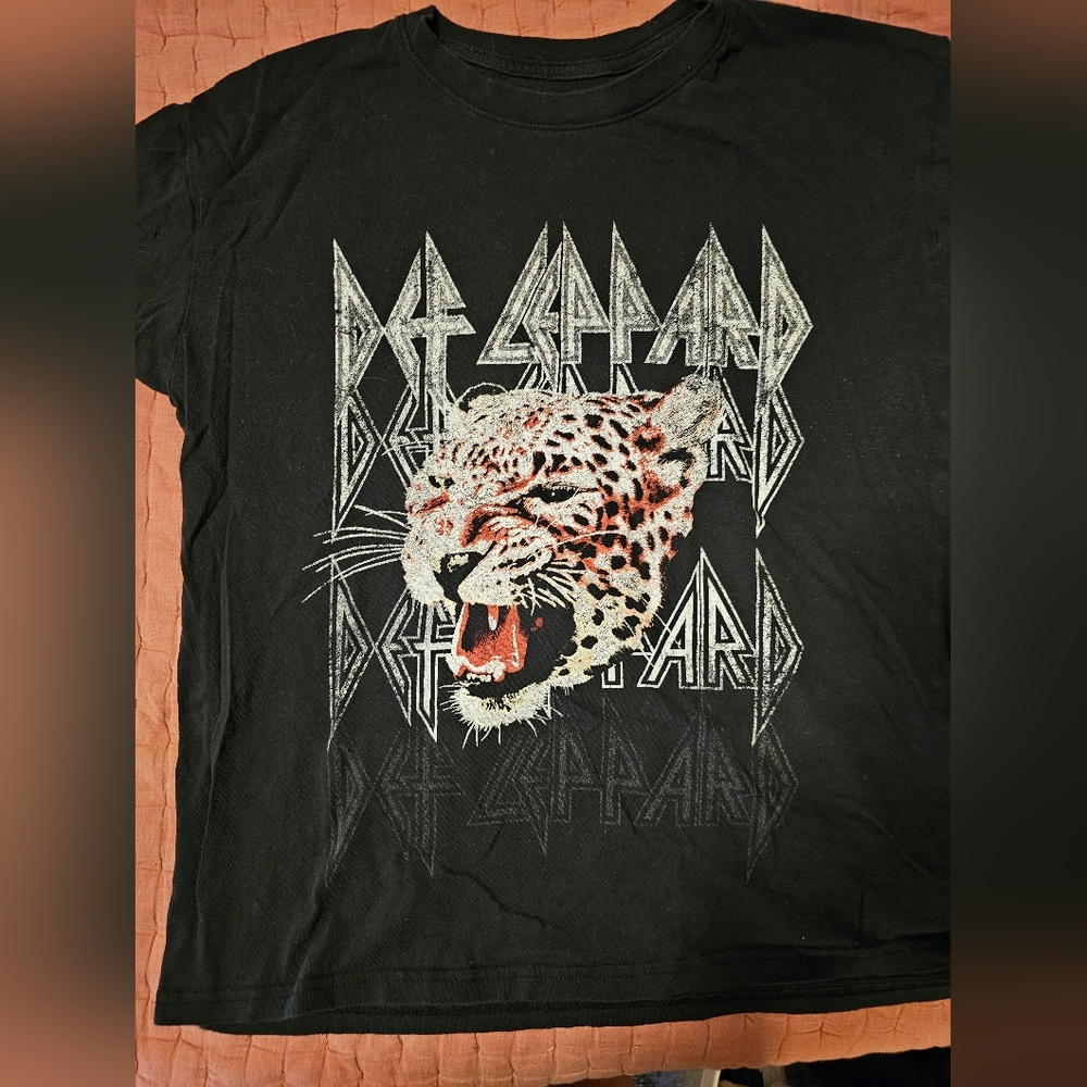 Def Lepard Tee Size L